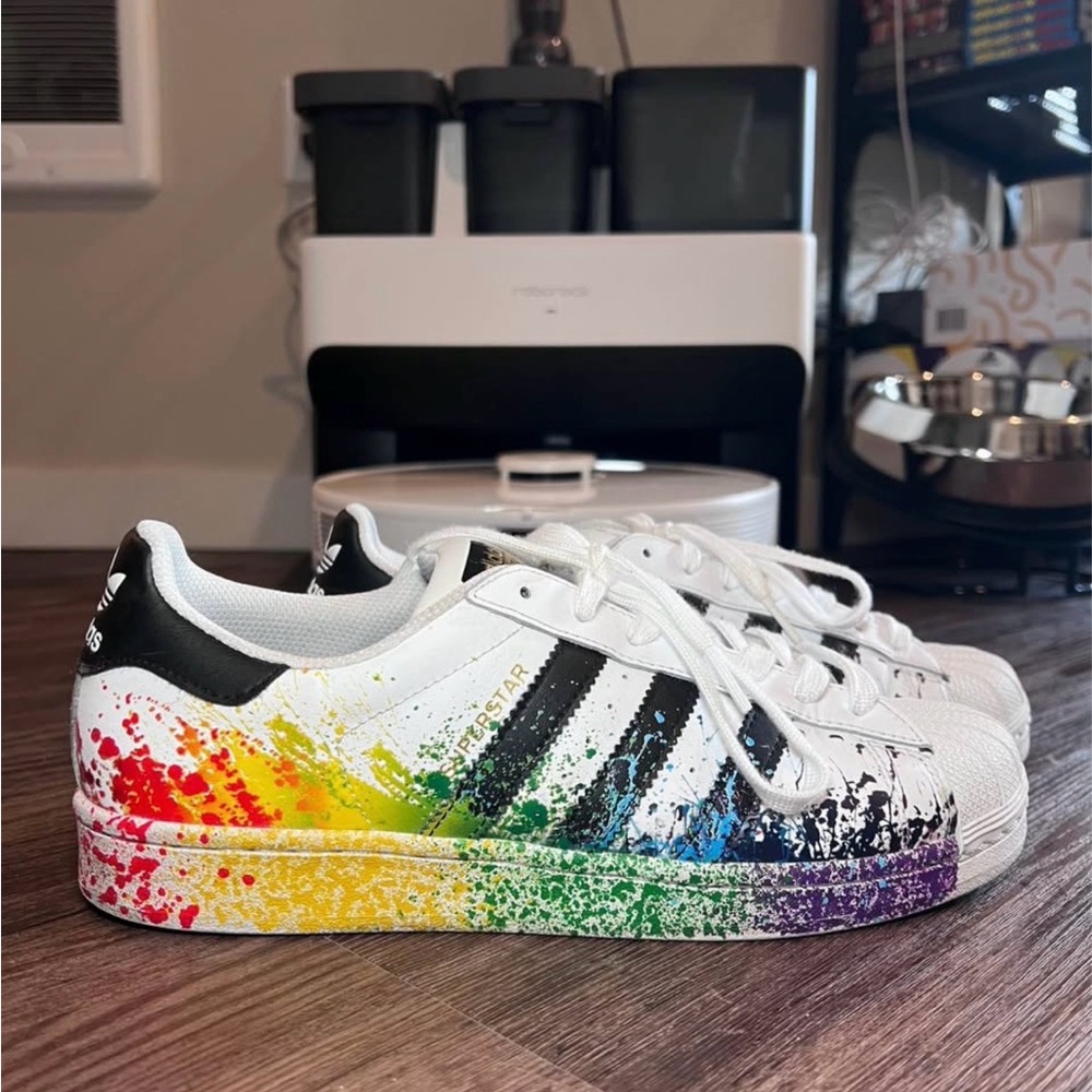 Men’s Adidas Superstar ‘Pride’ - Picture 2 of 7